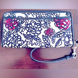 Coach Poppy Wristlet Floral